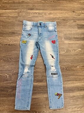 8ighth Dstrkt Men’s 32x32 Embroidered Patch Distressed Light Wash Jeans